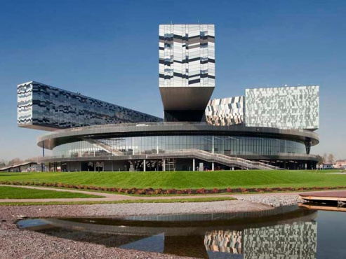 СКОЛКОВО: Московская школа управления